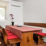 Mla I - Three Bedroom With Pool Holiday home *