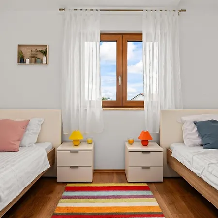 度假居 Mla I - Three Bedroom With Pool 波雷奇