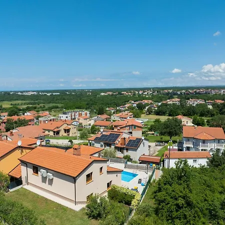Mla I - Three Bedroom With Pool Holiday home